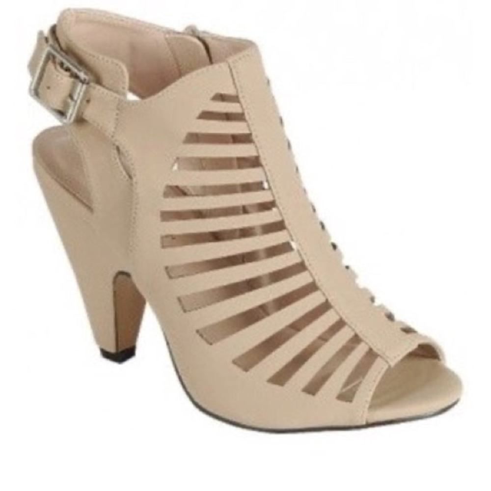 Open Toe Chunky Heeled Sandal - Nude